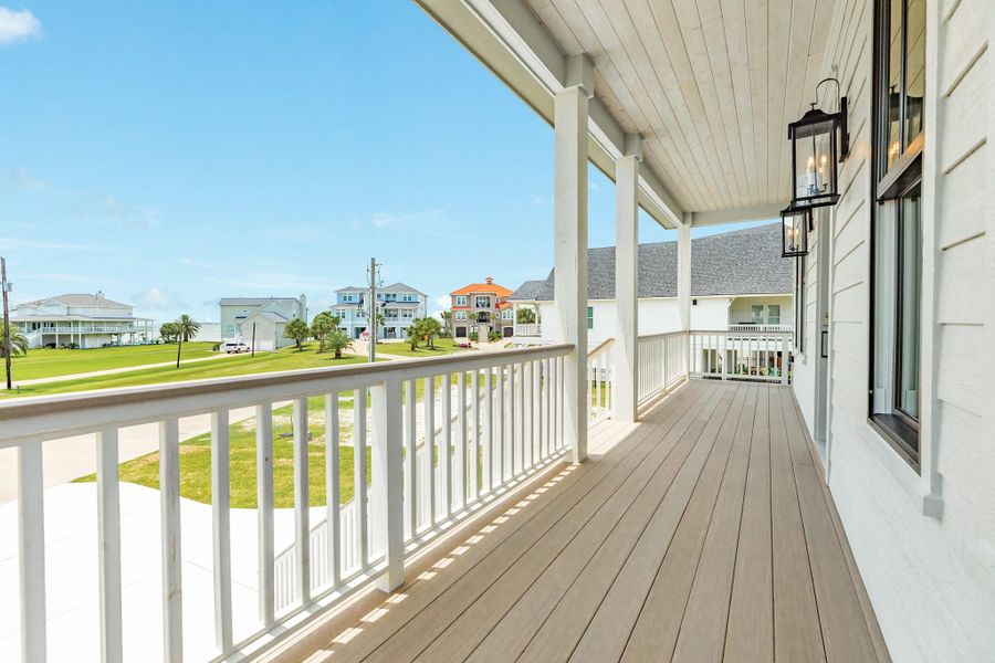 Exterior details and patio area of a home in , Galveston (Image 29).