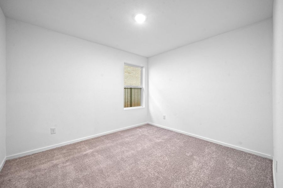 Spacious, unfurnished interior of a new home in Sunterra, Katy (Image 20). Spacious, unfurnished interior of a new home in Sunterra, Katy (Image 20).