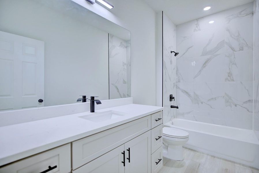 Furnished interior view inside a new home in , Sebring (Image 5).