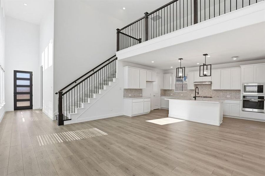 1017 Rainshower ~ Ready Now 1017 Rainshower ~ Ready Now