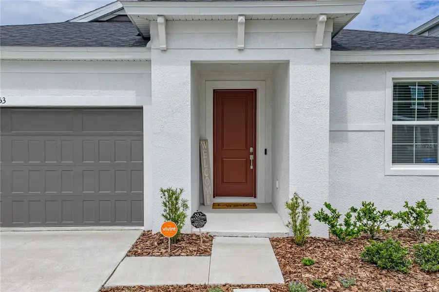 Exterior details and patio area of a home in , Riverview (Image 4).