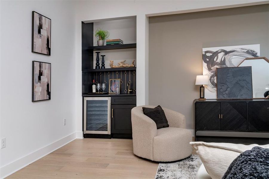 Furnished interior view inside a new home in , Orlando (Image 59).