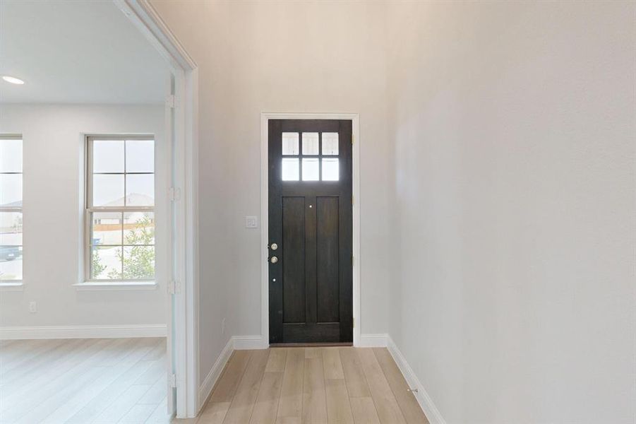 Spacious, unfurnished interior of a new home in Aster Park, McKinney (Image 26). Spacious, unfurnished interior of a new home in Aster Park, McKinney (Image 26).