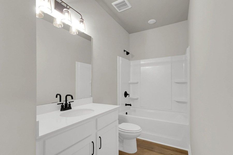 Furnished interior view inside a new home in , Ravenel (Image 6).