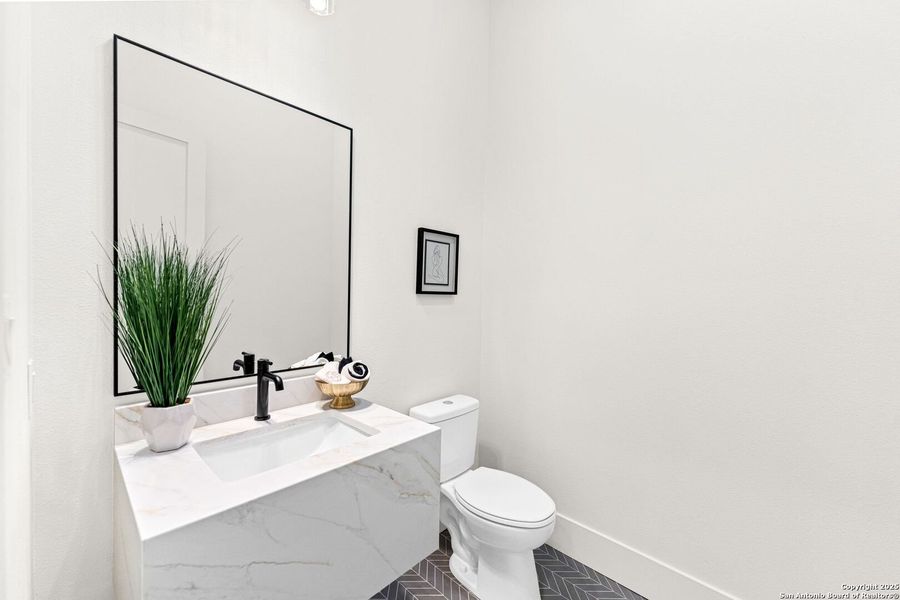 Furnished interior view inside a new home in , Bandera (Image 8).