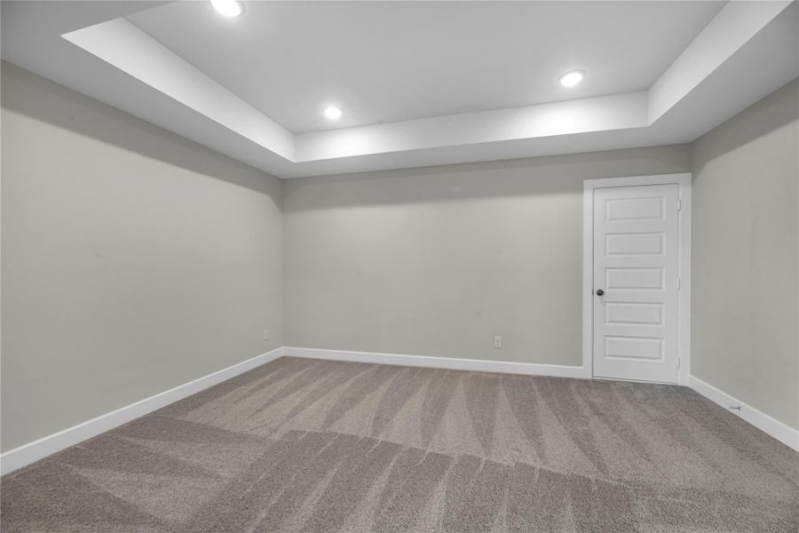 Spacious, unfurnished interior of a new home in Cross Creek West - 55', Fulshear (Image 13). Spacious, unfurnished interior of a new home in Cross Creek West - 55', Fulshear (Image 13).