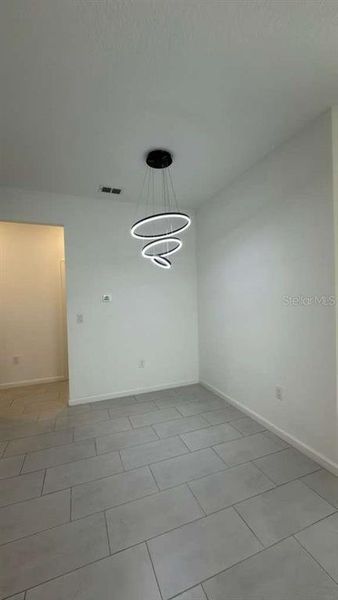 Spacious, unfurnished interior of a new home in Cypress Park Estates, Haines City (Image 8).