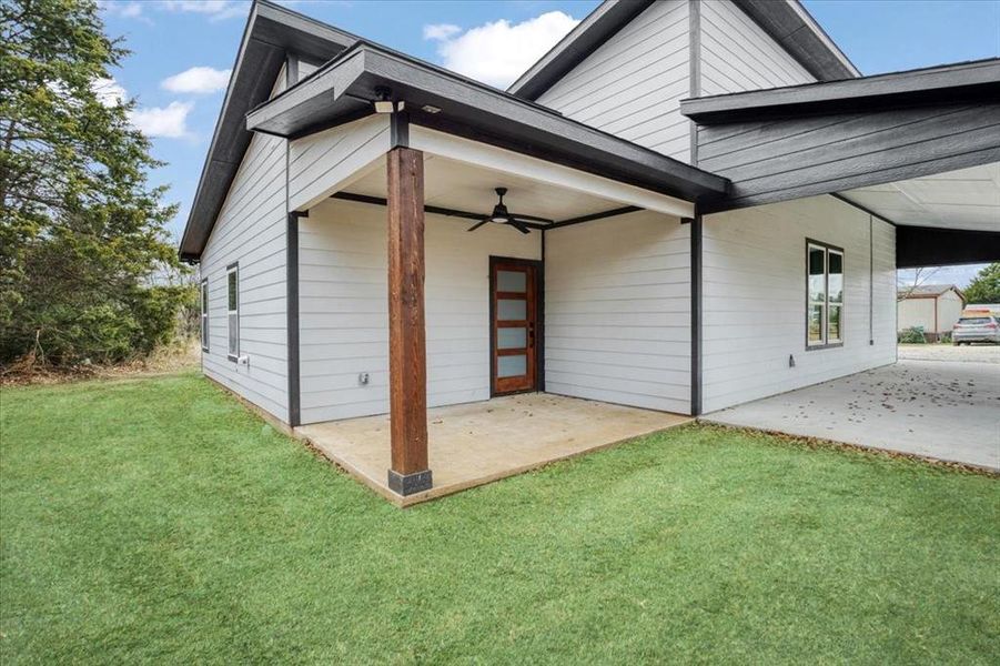 Exterior details and patio area of a home in , Gordonville (Image 20). Exterior details and patio area of a home in , Gordonville (Image 20).
