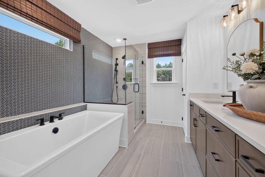 Representative furnished interior of a home built from the Newlyn by Pulte Homes in Bristol, Dawsonville (Image 17).