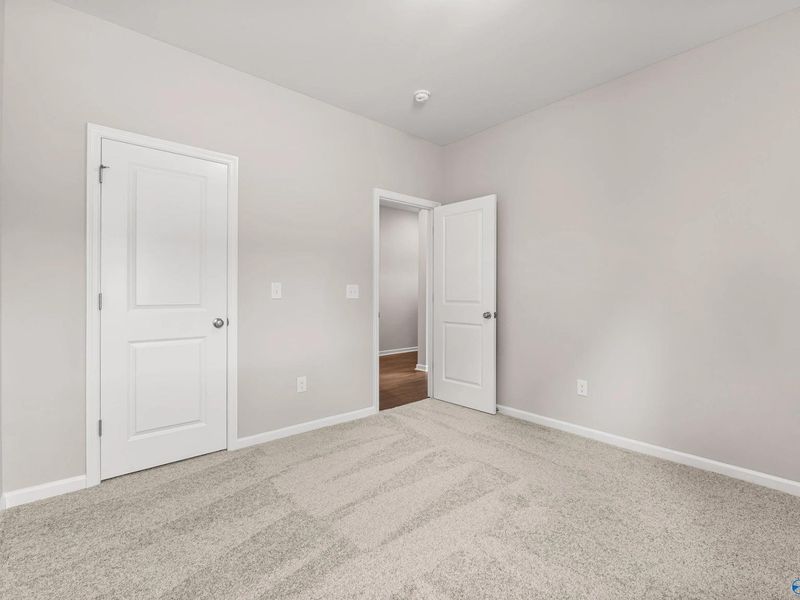 Spacious, unfurnished interior of a new home in Bailey Park, Fayetteville (Image 20).