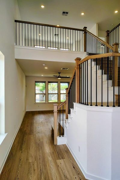 Spacious, unfurnished interior of a new home in Wolf Ranch, Georgetown (Image 32).