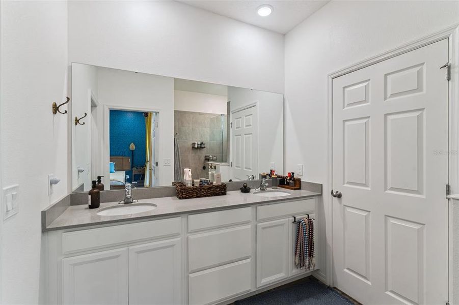 Furnished interior view inside a new home in , Winter Garden (Image 17).