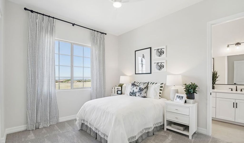 Holbrook-T31H-SaguaroReserve Bedroom