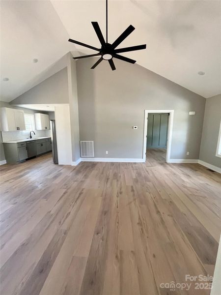 Image 16 of a home in .