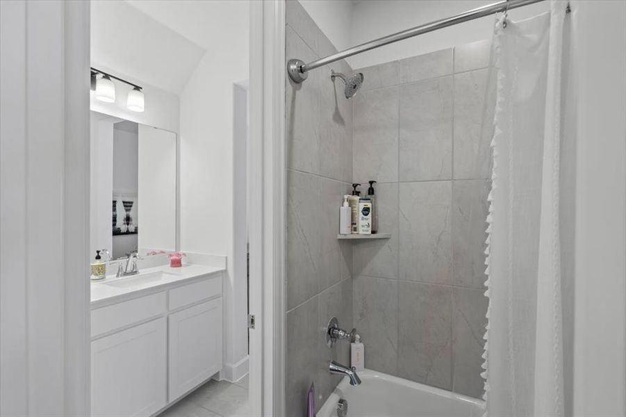 Furnished interior view inside a new home in North Sky 65', Celina (Image 26). Furnished interior view inside a new home in North Sky 65', Celina (Image 26).