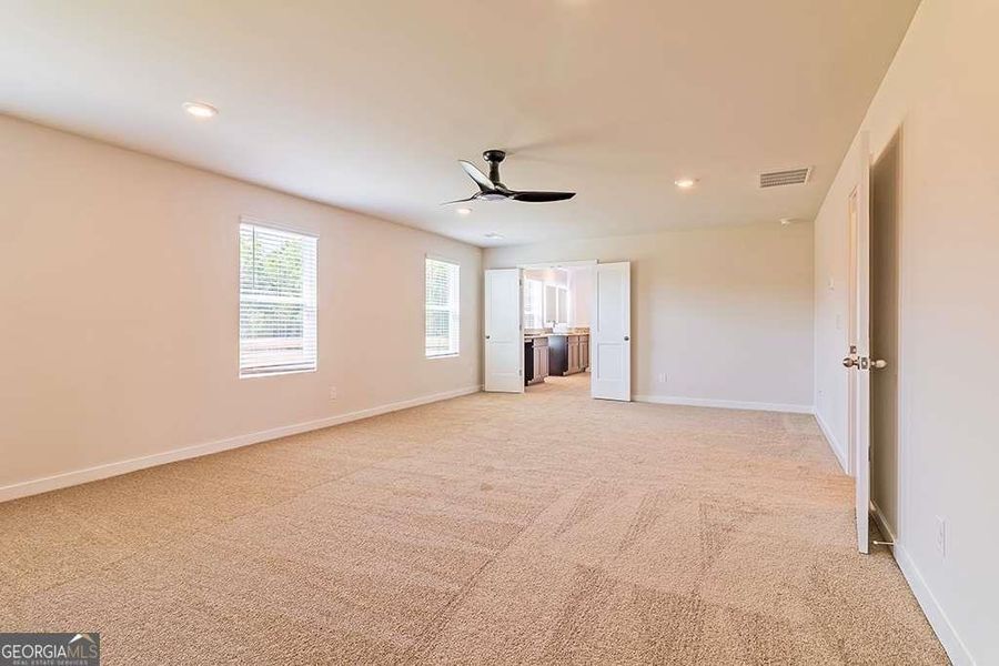 Spacious, unfurnished interior of a new home in Fern Dale, Fairburn (Image 13).