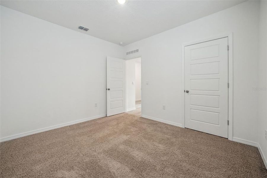 Spacious, unfurnished interior of a new home in , Tavares (Image 28).