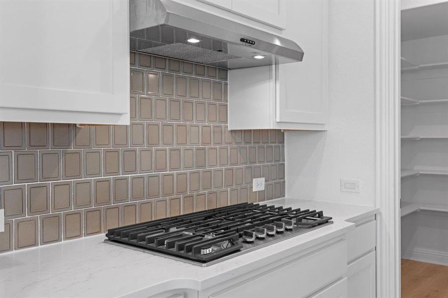 DAL_Painted Tree_Easton_3925 Menard Street (12) DAL_Painted Tree_Easton_3925 Menard Street (12)