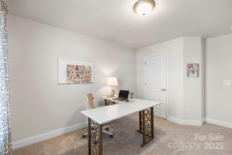 Image 22 of a home in .