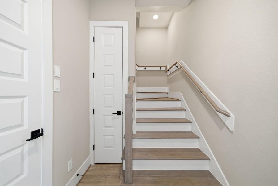 Spacious, unfurnished interior of a new home in , Houston (Image 15).