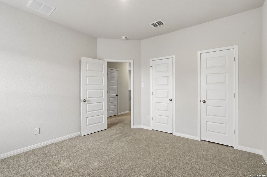 Spacious, unfurnished interior of a new home in Melissa Ranch, San Antonio (Image 42). Spacious, unfurnished interior of a new home in Melissa Ranch, San Antonio (Image 42).