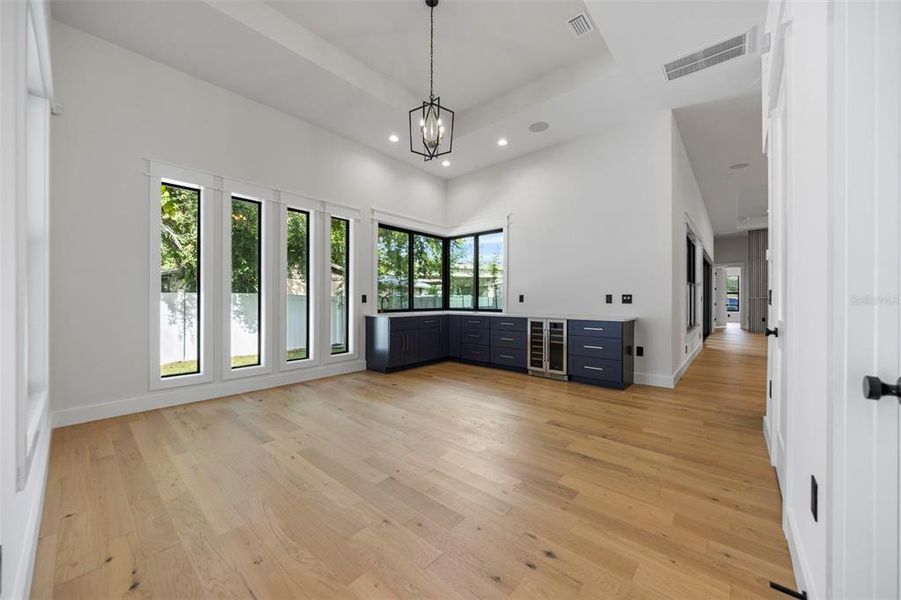 Spacious, unfurnished interior of a new home in , Tampa (Image 49).