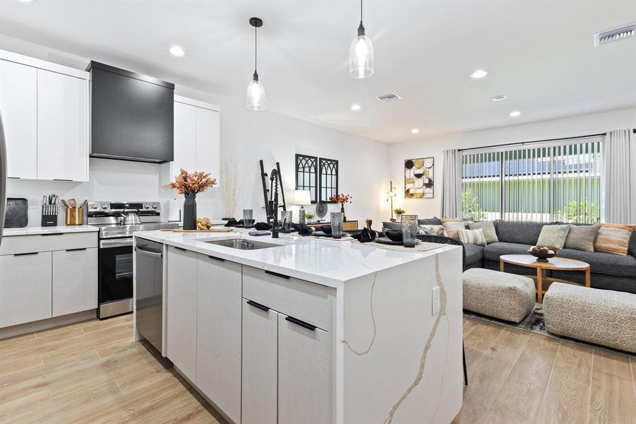 5-web-or-mls-601-sw-3rd-st 5-web-or-mls-601-sw-3rd-st