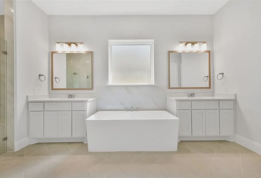 Plan 6030 primary bath - 11 of 23