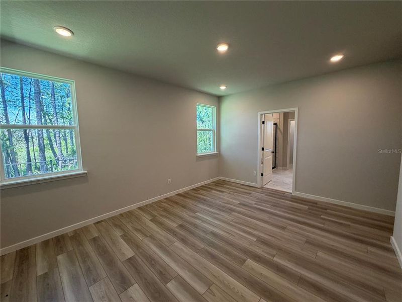 Spacious, unfurnished interior of a new home in Reserve East, Flagler Beach (Image 24).