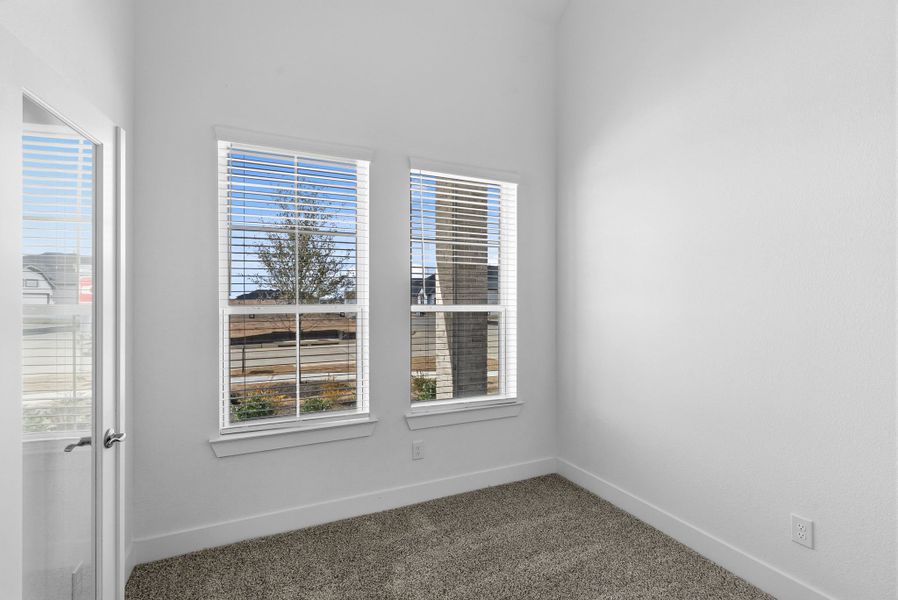 Spacious, unfurnished interior of a new home in Attwater, Waller (Image 14).