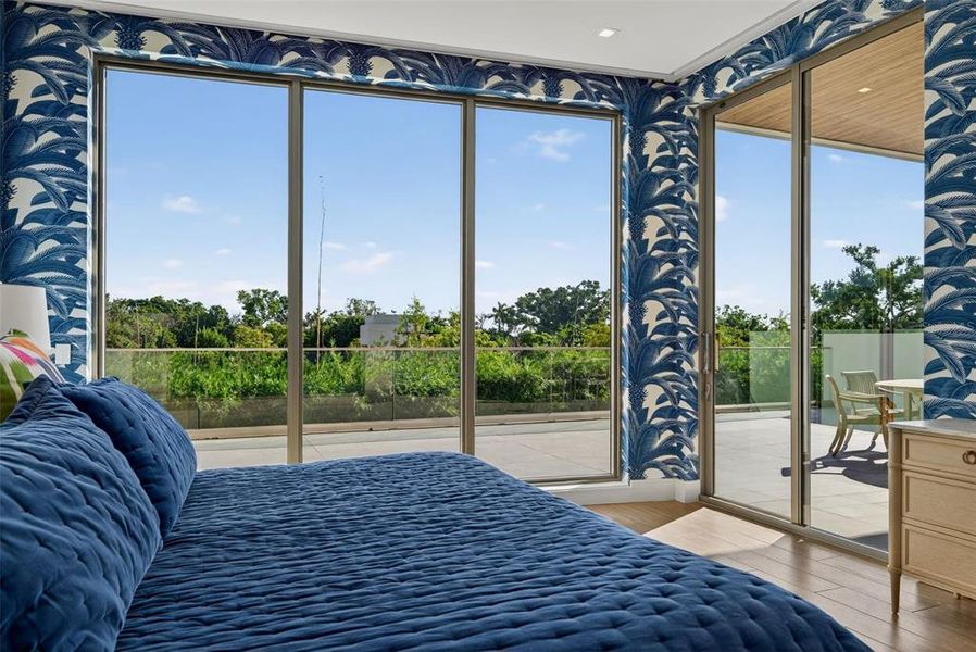 Furnished interior view inside a new home in , Longboat Key (Image 33).