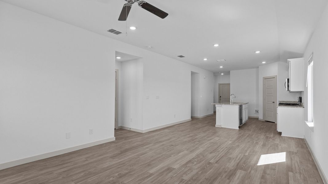 Representative unfurnished interior of a home built from the The Dalton by D.R. Horton in Overlook West, Wolfforth (Image 10). Representative unfurnished interior of a home built from the The Dalton by D.R. Horton in Overlook West, Wolfforth (Image 10).