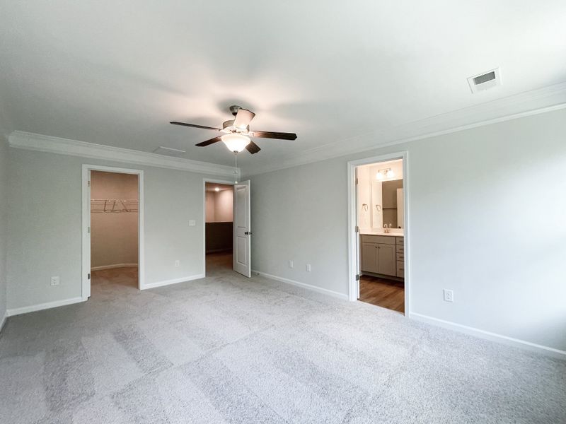 Spacious, unfurnished interior of a new home in Fairview Village Townhomes, Simpsonville (Image 19).