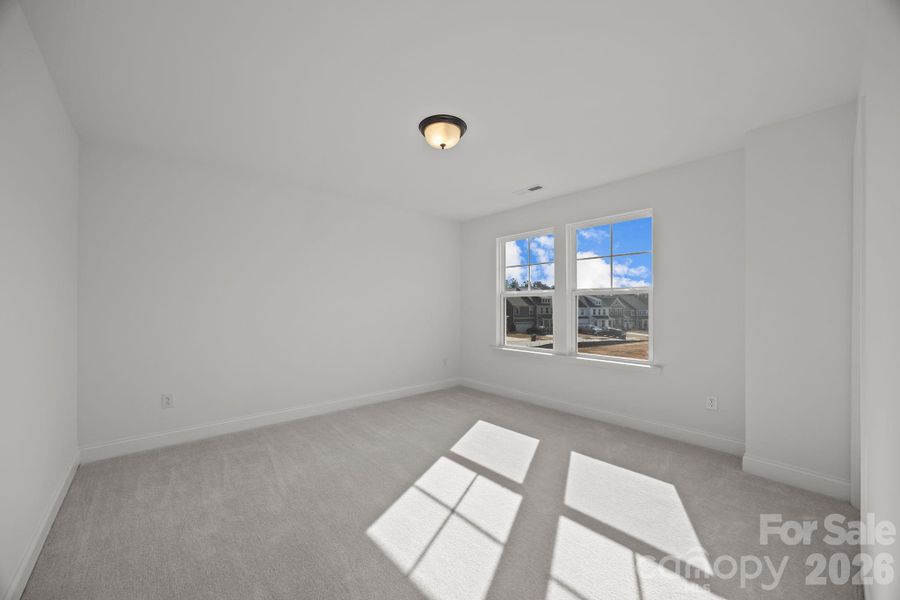 Spacious, unfurnished interior of a new home in Lakeside Glen, York (Image 42). Spacious, unfurnished interior of a new home in Lakeside Glen, York (Image 42).