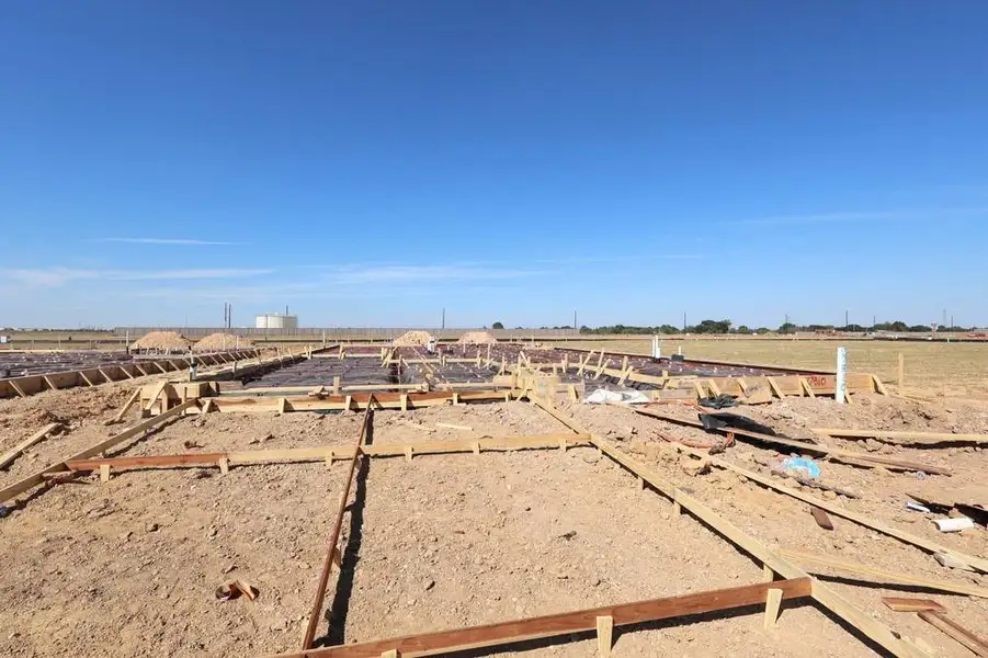 Every foundation at DWH is engineered and it’s inspected three times! We do not do “batch” testing. Rest easy knowing your foundation comes with a 10 year warranty. Every foundation at DWH is engineered and it’s inspected three times! We do not do “batch” testing. Rest easy knowing your foundation comes with a 10 year warranty.