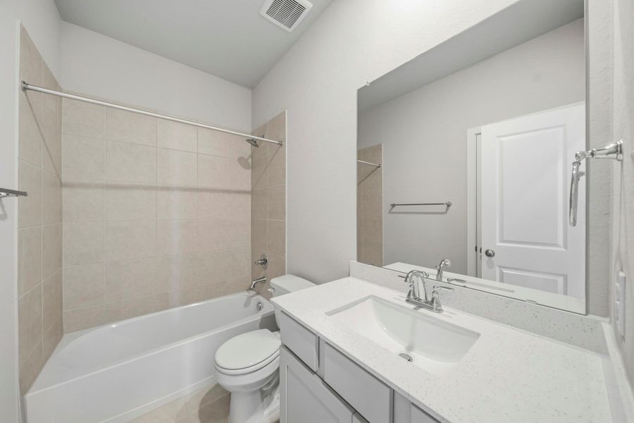 Furnished interior view inside a new home in Sienna 45', 50', Missouri City (Image 4).