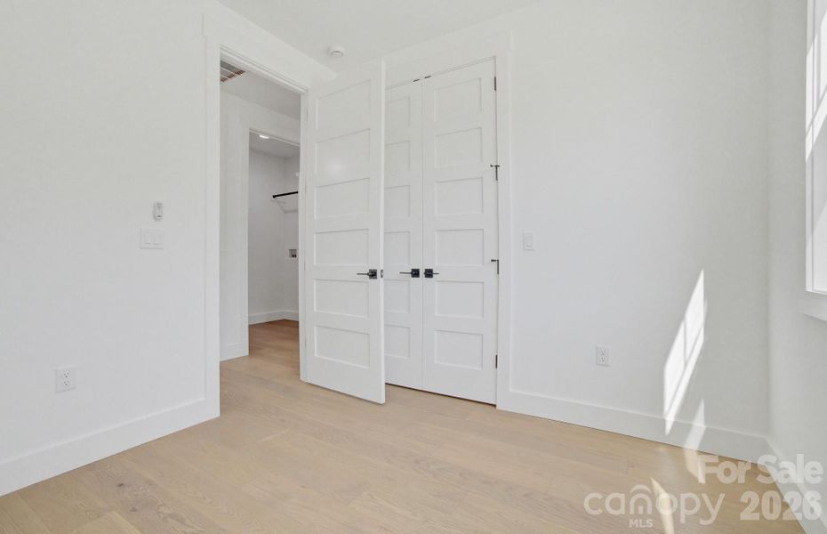 Spacious, unfurnished interior of a new home in , Hendersonville (Image 20).