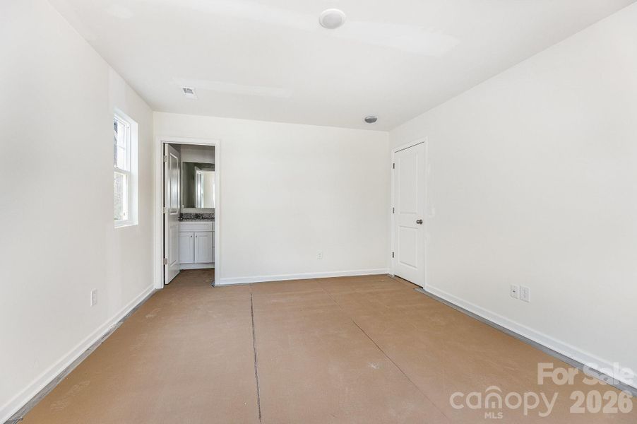 Spacious, unfurnished interior of a new home in , Statesville (Image 14).