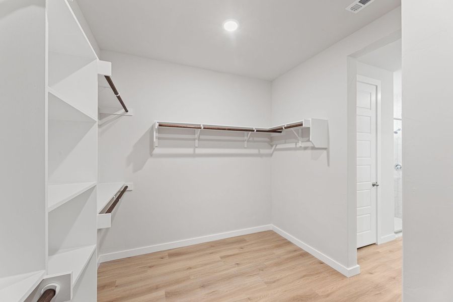 Representative unfurnished interior of a home built from the Abilene by Hakes Brothers in Hunters Ranch, San Antonio (Image 11).