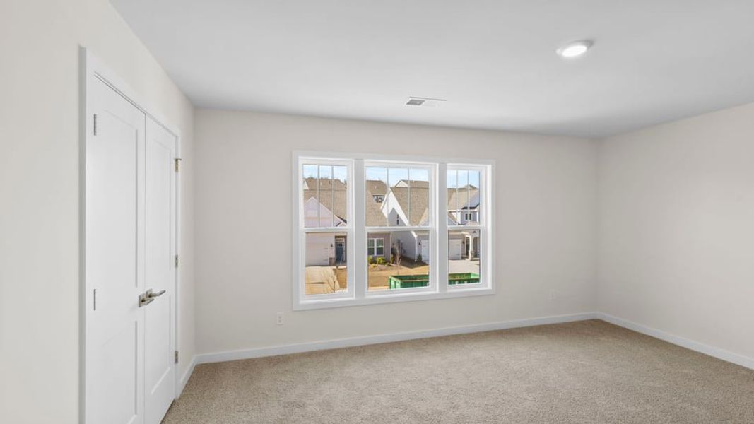 Spacious, unfurnished interior of a new home in Whitehawk Meadows, Travelers Rest (Image 38).