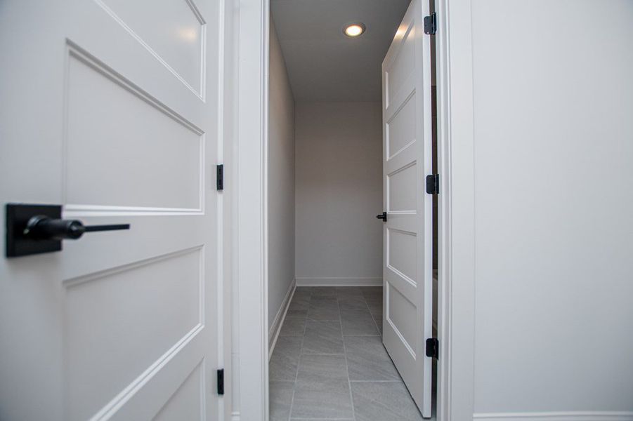 Spacious, unfurnished interior of a new home in The Reserve at Red Oaks, Carrollton (Image 37).