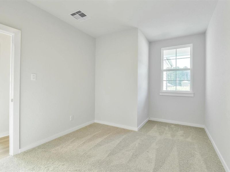 Spacious, unfurnished interior of a new home in Liberty Estates, Cleveland (Image 32).