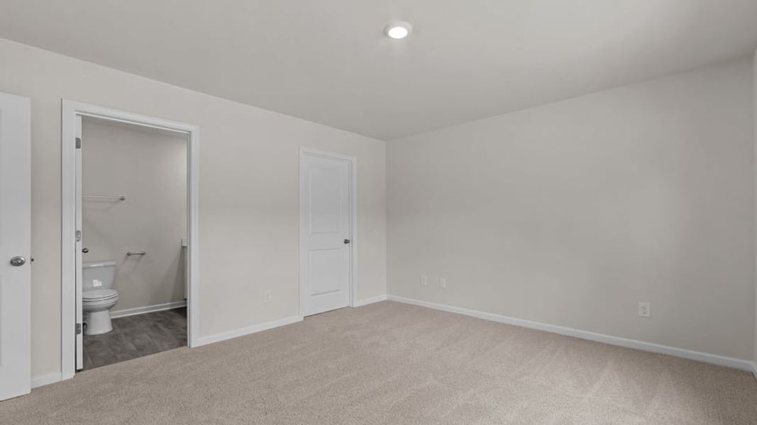 Spacious, unfurnished interior of a new home in Aspen Place, Thomasville (Image 24).