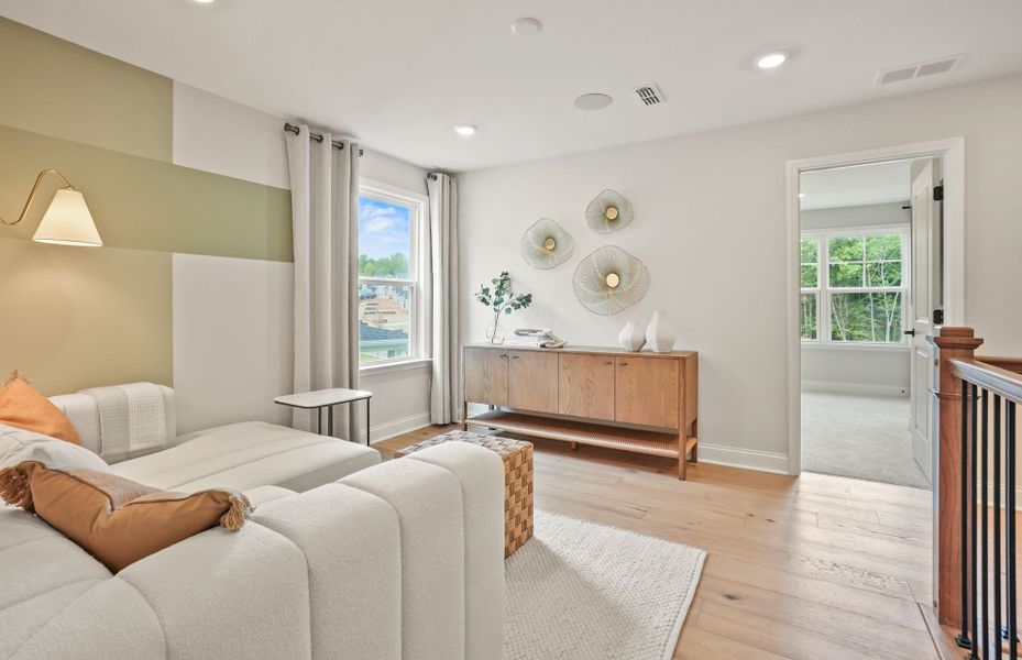 Furnished interior view inside a new home in Forest Creek, Waxhaw (Image 9).