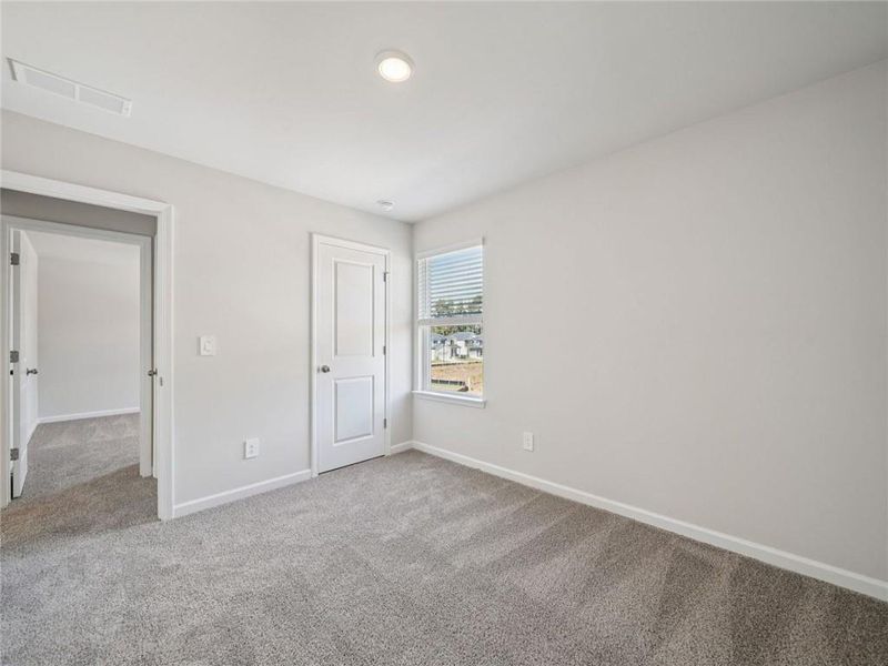 Spacious, unfurnished interior of a new home in Martin Springs - Reserve Series, Lawrenceville (Image 12).