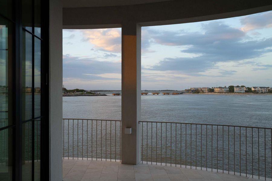 Exterior details and patio area of a home in , Sullivan's Island (Image 44).