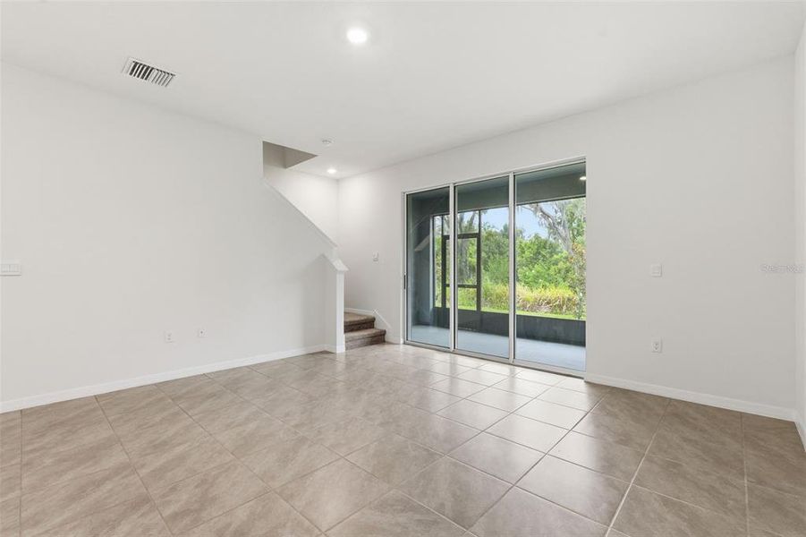 Spacious, unfurnished interior of a new home in , Wimauma (Image 27).