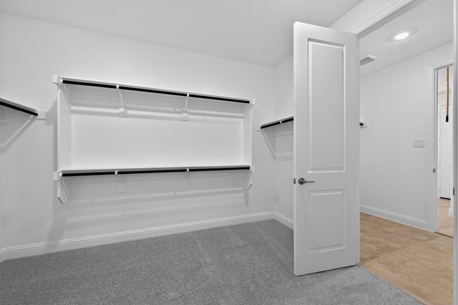Spacious, unfurnished interior of a new home in South Oak, Lakewood Village (Image 20).