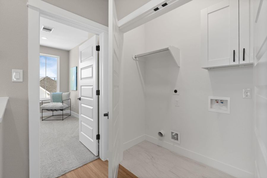 Spacious, unfurnished interior of a new home in , Houston (Image 21).