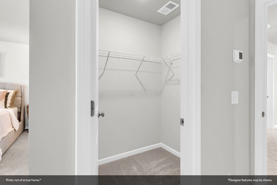 Spacious, unfurnished interior of a new home in Pinecrest, West Columbia (Image 20).